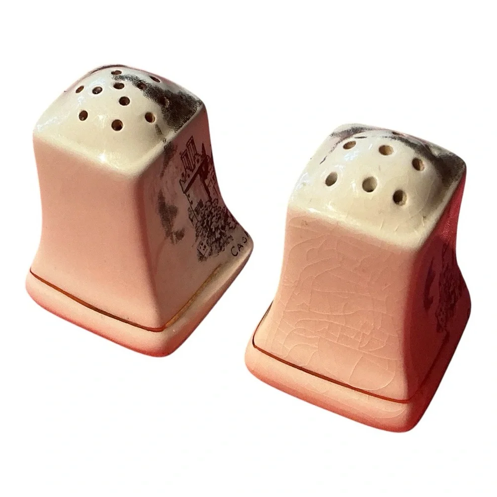 “Casa Loma Toronto Canada” Made England salt pepper shaker set porcelain vintage